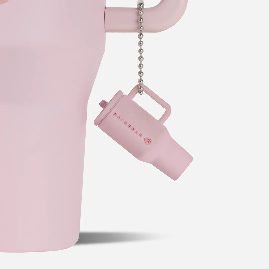 traveler-keychain-j8 Web-TravelerKeychainPhotos-PinkSand2.webp
